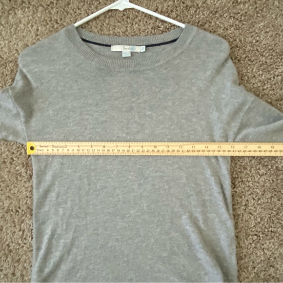 Cozy Gray Boden Wool Blend Soft Crewneck Sweater - Picture 6 of 9